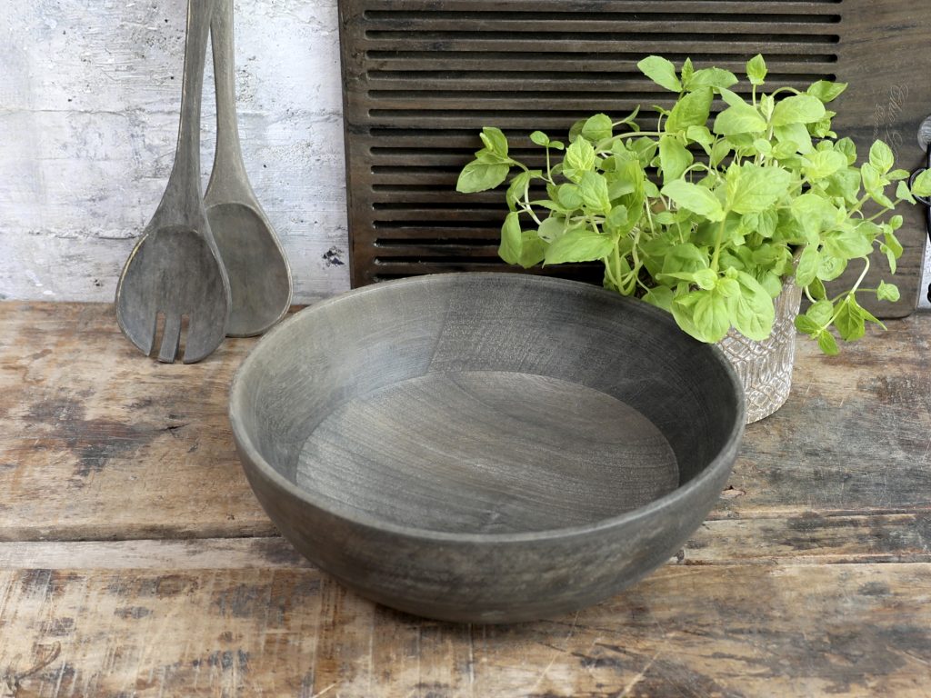 Mango Wood Salad Bowl - My Rustic Home